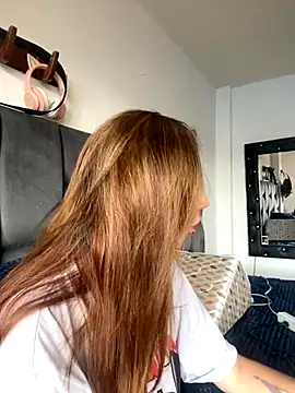 AllieYourGirl online show from November 8, 2:55 pm