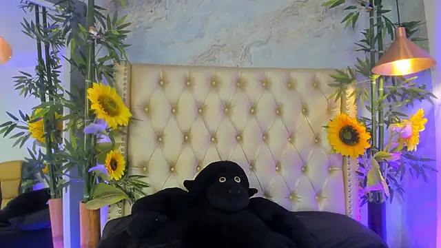 LittleeJaz online show from February 8, 4:49 am