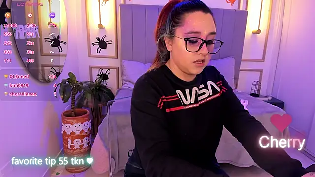 Snapshot of Cherry_blush_ chatting on October 11, 9:06 pm Cherry blush online show from October 11, 9:06 pm