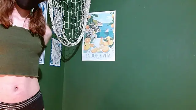 Roxiehood online show from October 2, 2:27 am