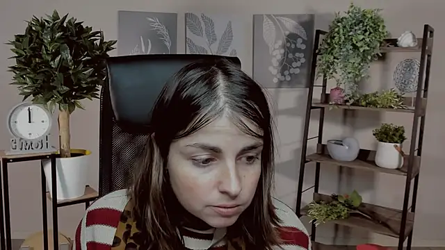 MartaEdams online show from December 3, 6:27 am