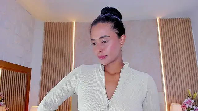 ZOEBARLOWE online show from October 28, 7:08 pm