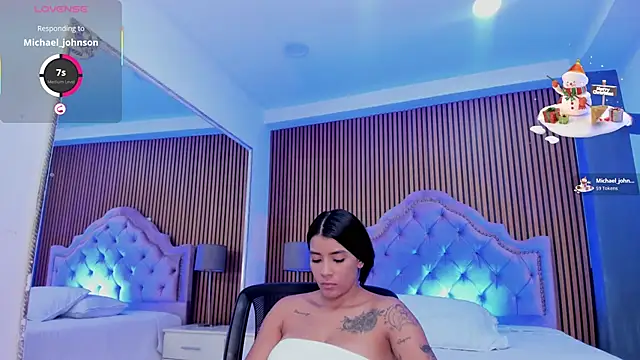 SelenaStonne online show from October 19, 8:33 pm