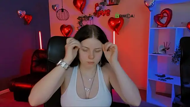 foxy tease  online show from March 5, 3:02 am