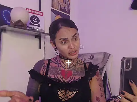 Snapshot of Sofia_May chatting on October 22, 1:32 am Sofia May online show from October 22, 1:32 am