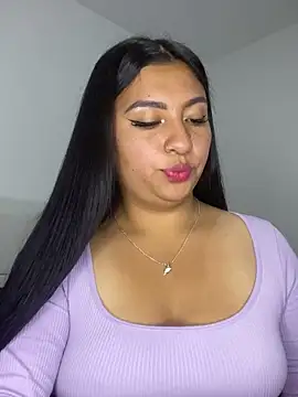 Issa Santana online show from April 18, 9:58 pm