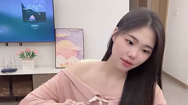 Snapshot of suki-1 chatting on October 23, 2:12 pm suki-1 online show from October 23, 2:12 pm