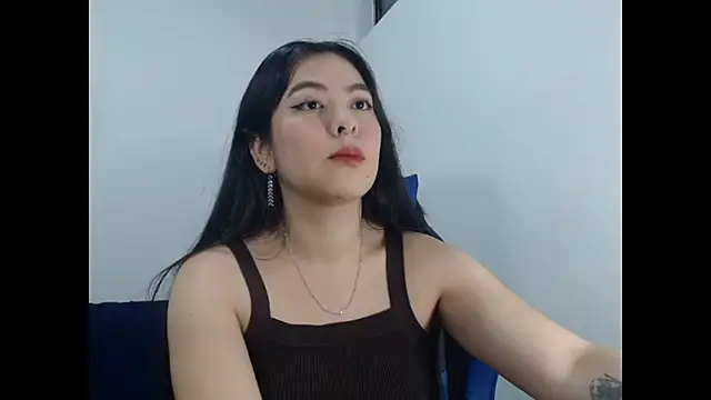 EloiseJun online show from August 7, 5:14 am
