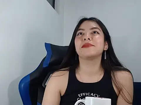 EloiseJun online show from February 8, 3:10 am