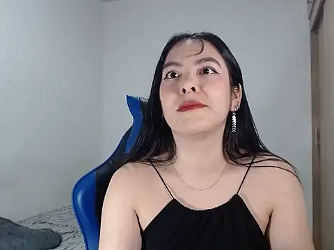 EloiseJun online show from February 12, 6:26 am