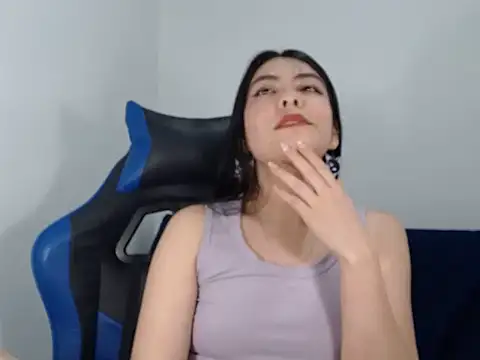 EloiseJun online show from November 20, 3:51 am