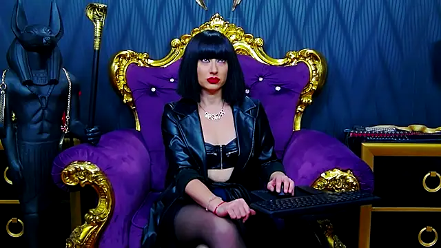 LaraMaeve online show from October 2, 4:28 am