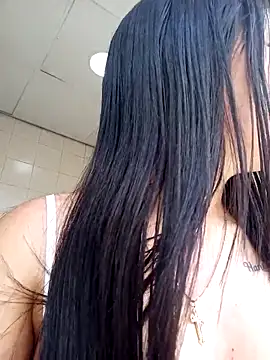 Carly lopez online show from November 21, 2:30 pm