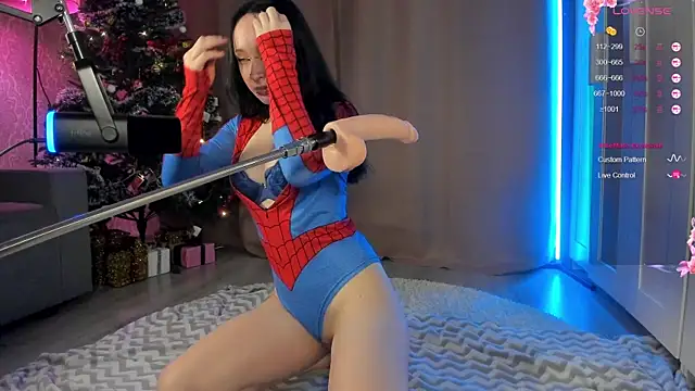 Juicy Vikki online show from January 18, 1:29 pm