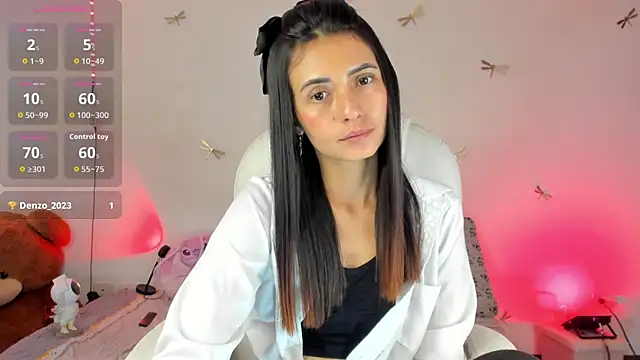 princessluna 19 online show from October 7, 10:25 pm