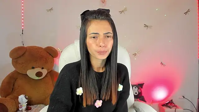 princessluna 19 online show from October 4, 10:36 pm