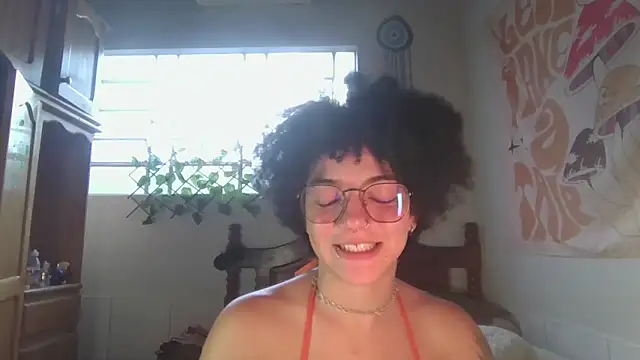 CamillyBlum online show from February 26, 10:20 pm