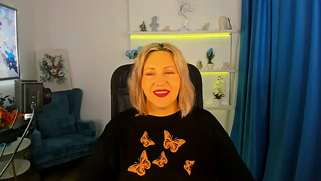 NinaStarle online show from November 27, 4:37 am