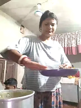 couple 71 online show from March 30, 7:46 pm