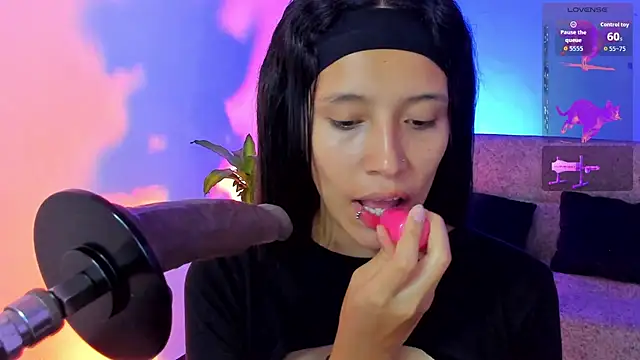 alicemoon   online show from November 12, 10:13 am