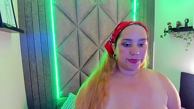 JenaCooper  online show from January 14, 9:20 pm