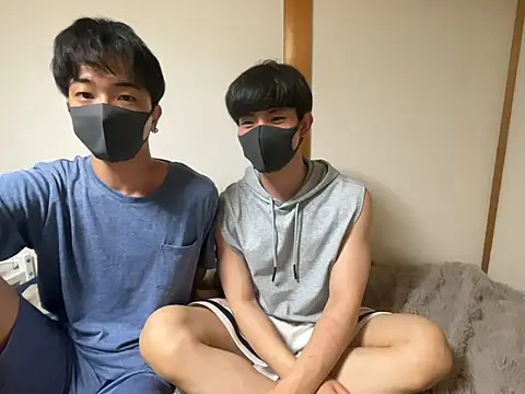 kntoo online show from April 17, 1:57 pm