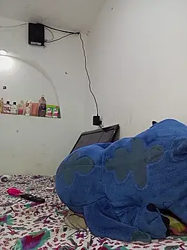 paisita122 online show from March 27, 4:14 am