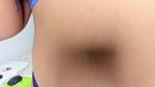 marywhitee   online show from April 16, 8:08 pm