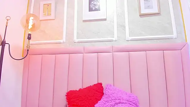 violet myerrs online show from November 22, 7:27 pm