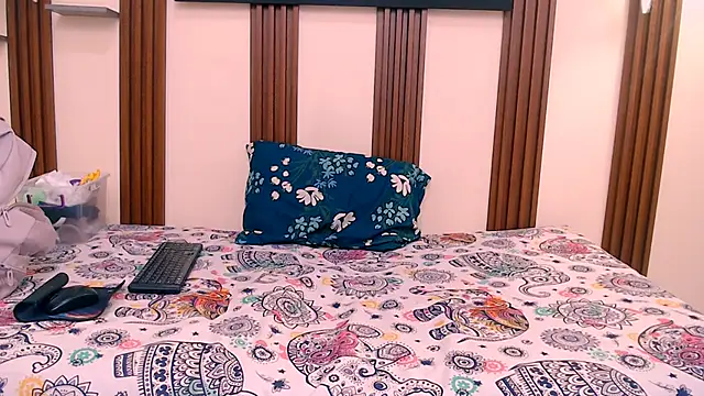 kimberly18cute online show from February 1, 12:31 am