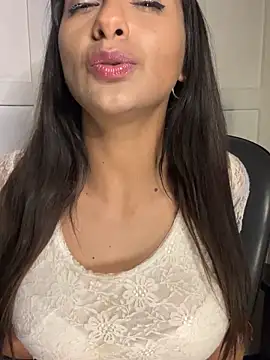 chicachocolate01 online show from September 29, 2:27 am