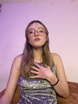 ReenKitty online show from February 1, 5:50 am