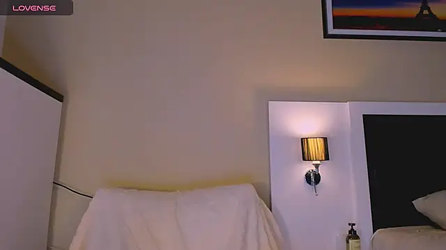 marrenaa online show from October 4, 4:18 am