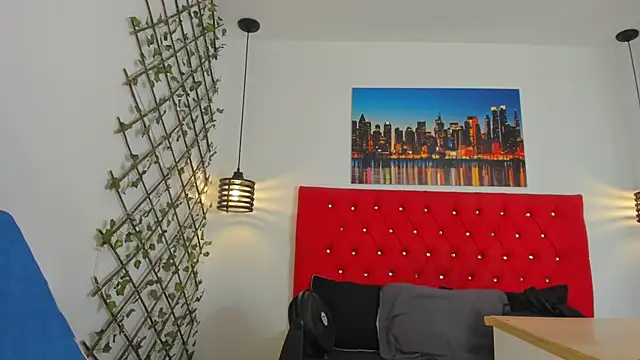 carolinacrus01 online show from November 8, 6:46 pm