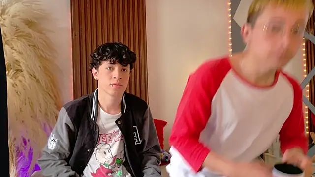 Axel  Evans online show from November 5, 1:16 pm