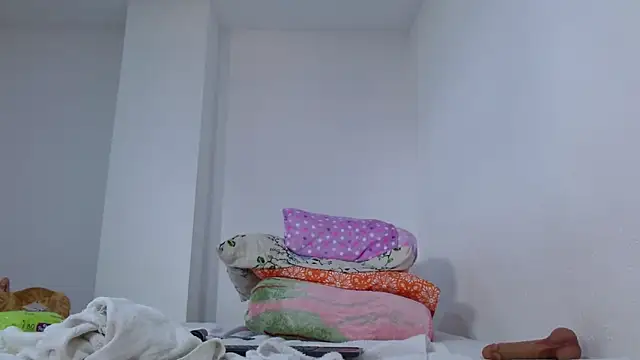 isabel 24 gil online show from February 24, 5:00 pm