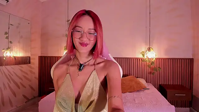 daphne courtis online show from March 10, 3:10 am