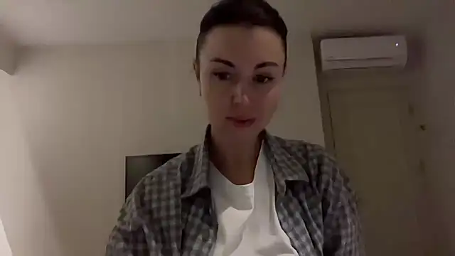 Gilin1 online show from October 10, 7:08 pm