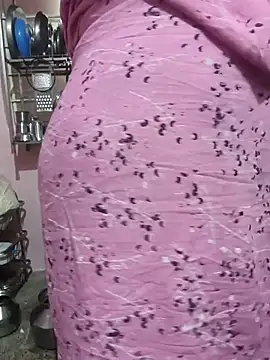 dhanshri143 online show from April 18, 4:26 am