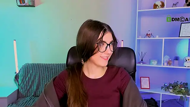 lissa night online show from December 3, 12:40 pm