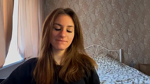 miainheat online show from March 14, 10:38 am