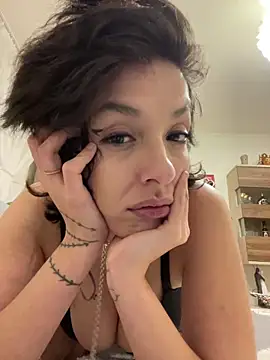 Piggiteablacktea online show from December 22, 9:40 pm