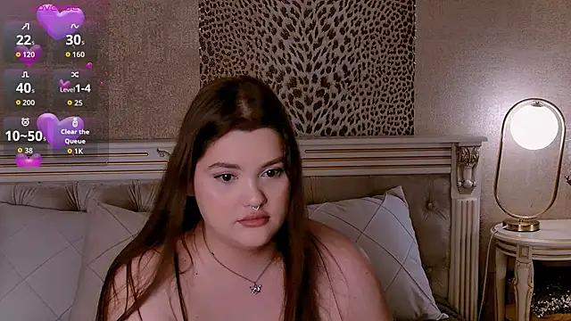 EmilyHyde online show from October 21, 2:54 pm