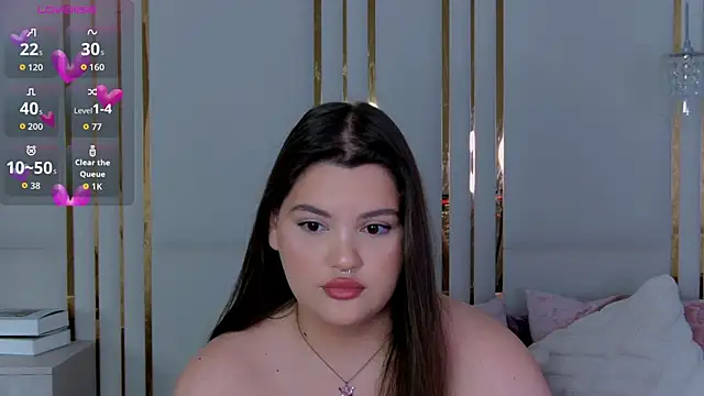 EmilyHyde online show from October 22, 3:50 pm