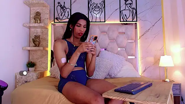 Valentina Shine online show from August 8, 3:53 pm