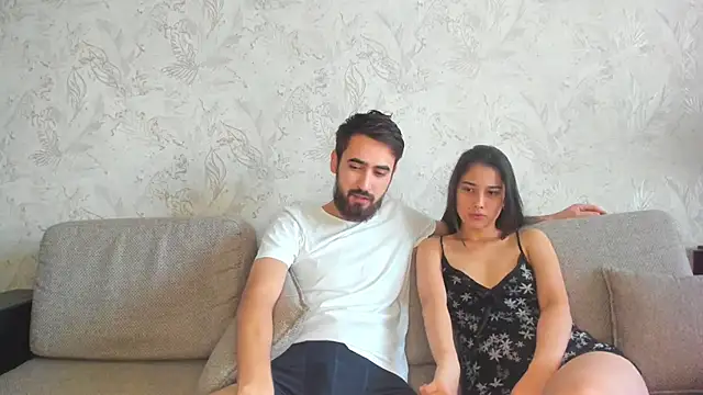 sophywhisper online show from October 23, 7:14 am