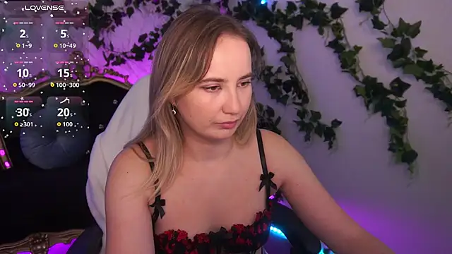 SofieBloom online show from October 23, 10:49 pm