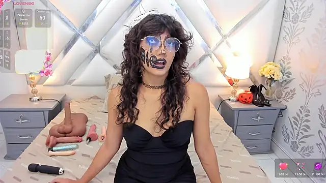 selenareyes online show from October 29, 9:06 pm