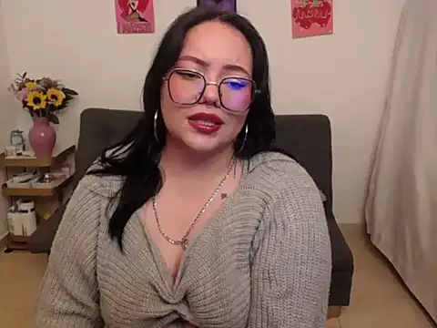 maily888  online show from November 7, 12:05 am