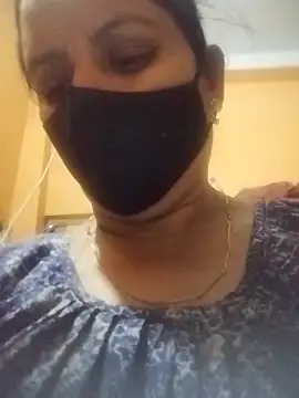 Desi couple305 online show from February 11, 3:20 am